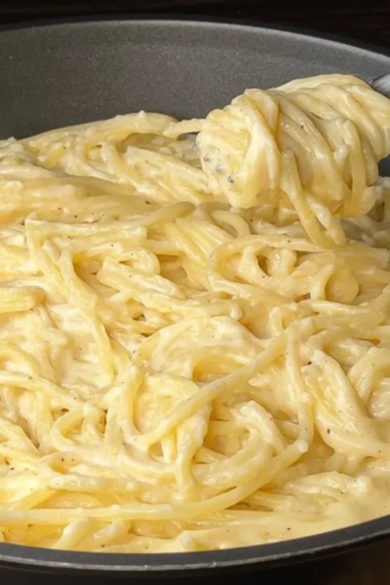 Quick and easy delicious pasta dish with cream sauce ready in 5 minutes