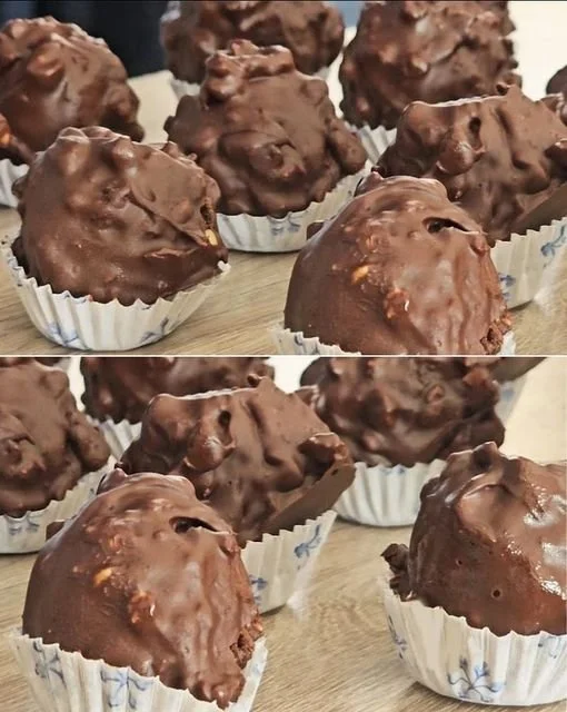 A variety of no-bake low-carb desserts, including chocolate mousse and berry parfaits.